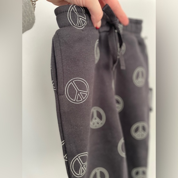 Brunette The Label 18/24M All Over Peace Sign Joggers - Picture 4 of 5